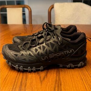 La Sportiva Womens Black Bushido II